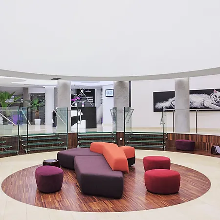 Hotel 23