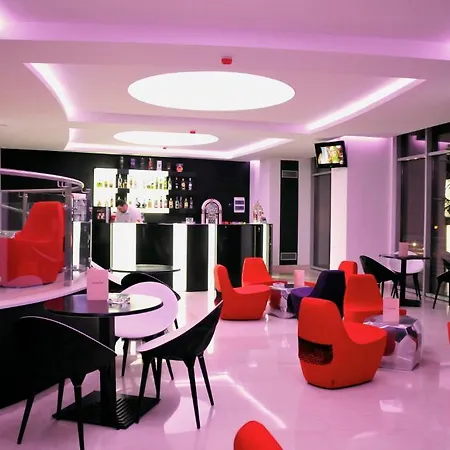 Hotel 23